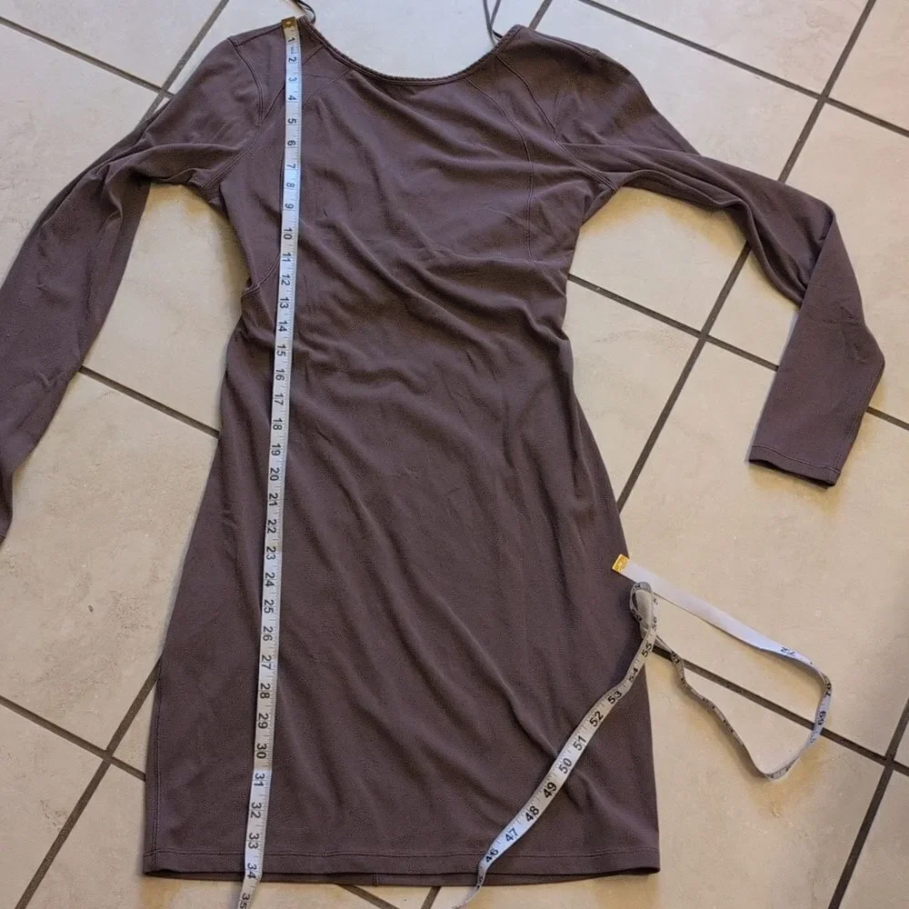Lululemon Contour Dress Cross Back Nulu Ancient Bark Purple Mauve Size 4
